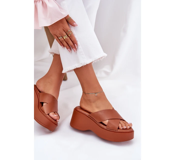 Dámské sandály na platformě a klínu camel Nelithraea Dámské sandály na platformě a klínu camel Nelithraea