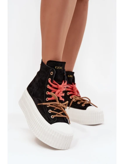 Semišové zateplené dámské tenisky na robustní platformě GOE SS2N4046 Černé Semišové zateplené dámské tenisky na robustní platformě GOE SS2N4046 Černé