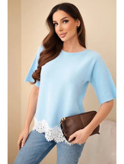 Dámský svetr s krátkým rukávem a krajkou modrý