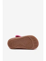Dětské domácí pantofle Barefoot s srdíčky na suchý zip Růžové model 22101057 - Milami Dětské domácí pantofle Barefoot s srdíčky na suchý zip Růžové model 22101057 - Milami