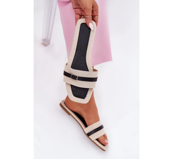 Ploché dámské sandály s páskem a přezkou béžové model 21689544 - Boto Ploché dámské sandály s páskem a přezkou béžové model 21689544 - Boto