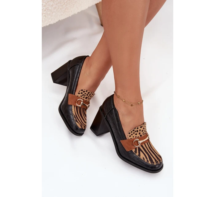 Dámské polobotky na podpatku s výstupky a zlatým detailem Černo-bežové Novella Dámské polobotky na podpatku s výstupky a zlatým detailem Černo-bežové Novella