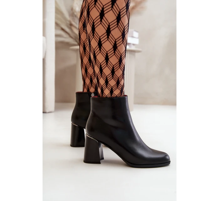Hladké dámské boty na podpatku z eko kůže zateplené černé model 21669066 - Boto Hladké dámské boty na podpatku z eko kůže zateplené černé model 21669066 - Boto