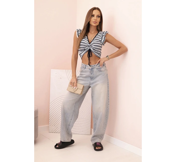 Dámská pruhovaná blůza s nařasením a volánkem model 21291569 - K-Fashion