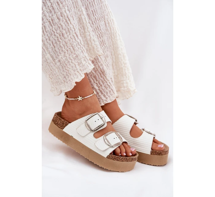 Dámské Pantofle Na Platformě S Přezkami model 21694057 Bílé - Lee Cooper