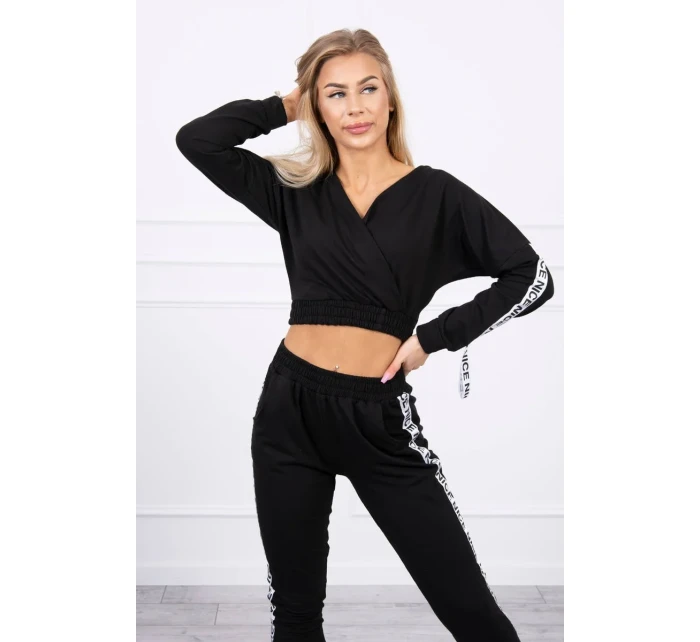 Sada s ozdobnými stuhami černé barvy