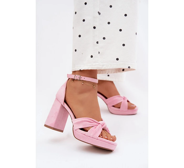 Dámské sandály na podpatku s semiše růžové model 22107163 - Boto