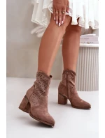 Zdobené Ažurové Kotníkové Boty Dámské Na Podpatku Z Eko Semiše Hnědé S.Barski Zdobené Ažurové Kotníkové Boty Dámské Na Podpatku Z Eko Semiše Hnědé S.Barski