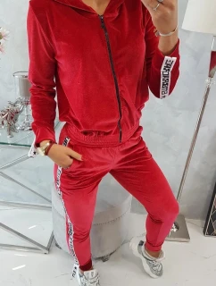 Velurová souprava s ozdobnými stuhami červená