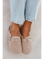 Dámské pantofle s kožíškem typu Béžové model 21709362 - Boto Dámské pantofle s kožíškem typu Béžové model 21709362 - Boto