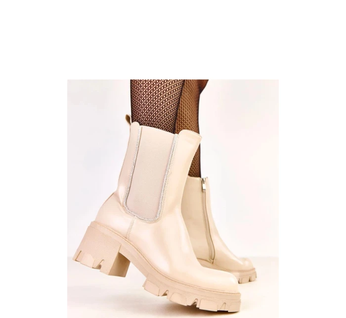 Boty na podpatku model 219632 Solea Boty na podpatku model 219632 Solea