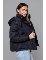 Černá krátká bunda pro přechodné období s kapucí (5M3117-392) Černá krátká bunda pro přechodné období s kapucí (5M3117-392)