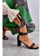 Lesklé sandály na podpatku Černé Maxim Lesklé sandály na podpatku Černé Maxim