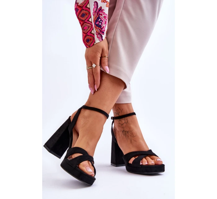 semišové sandály na podpatku Černé model 21618959 - Boto