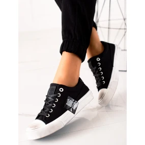 Stylové  tenisky dámské černé bez podpatku