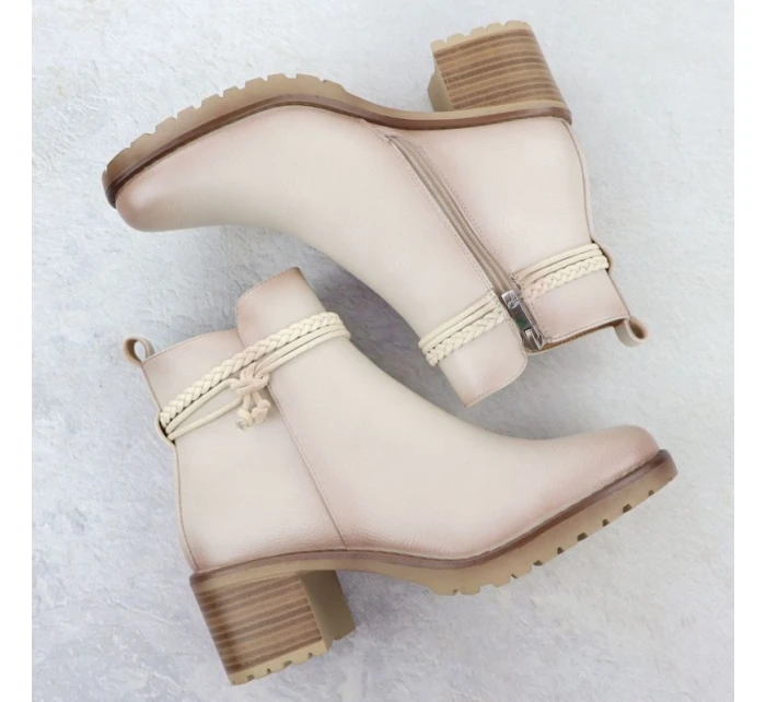 Dámské béžové zateplené boty na klínku Potocki Z25-SZ12690 Dámské béžové zateplené boty na klínku Potocki Z25-SZ12690