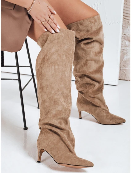 Dámské kozačky s pomačkaným svrškem z béžového semiše FashionStreet ZY1100