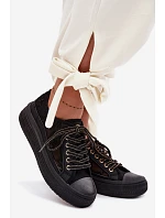 Dámské tenisky s krajkou na platformě model 22095265 Černé - Lee Cooper Dámské tenisky s krajkou na platformě model 22095265 Černé - Lee Cooper
