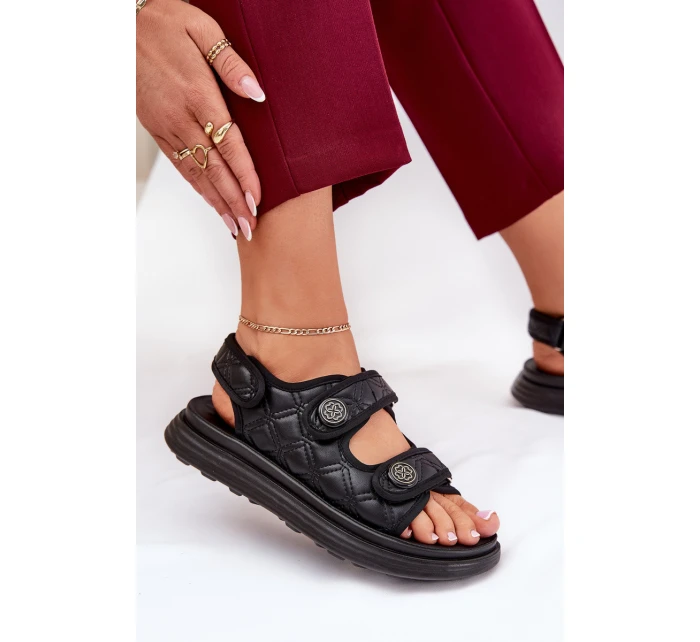 Dámské sandály s ozdobnými detaily na suchý zip černé model 21687995 - Boto Dámské sandály s ozdobnými detaily na suchý zip černé model 21687995 - Boto