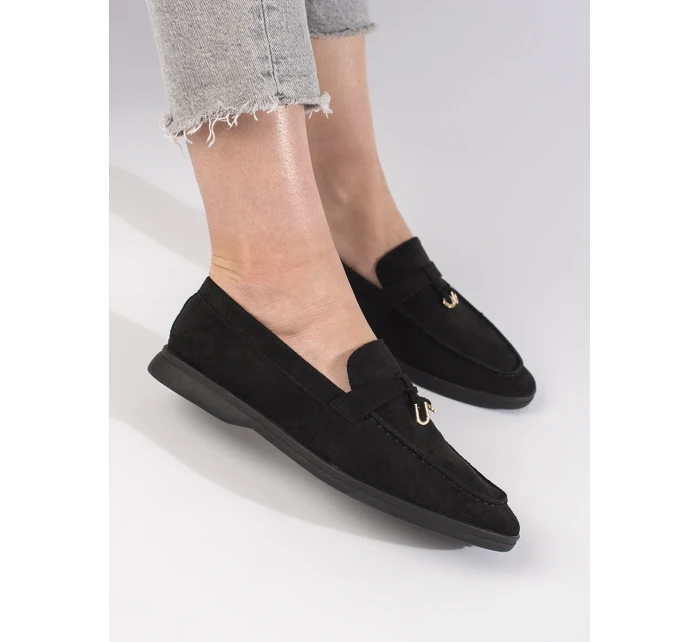 Výborné dámské černé mokasíny na plochém podpatku Výborné dámské černé mokasíny na plochém podpatku