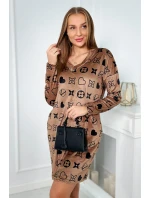 Sametové šaty s ozdobným vzorem Velbloud Sametové šaty s ozdobným vzorem Velbloud