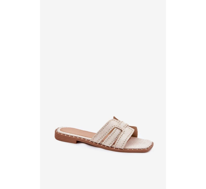 Zdobené pantofle na plochém podpatku béžové model 21699494 - Boto Zdobené pantofle na plochém podpatku béžové model 21699494 - Boto