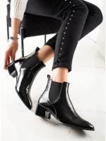 Klasické kotníčkové boty dámské černé na širokém podpatku Klasické kotníčkové boty dámské černé na širokém podpatku