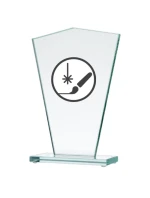 Gravírovaná skleněná trofej + malířská výplň Gravírovaná skleněná trofej + malířská výplň