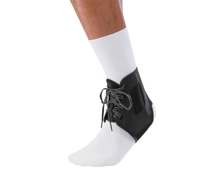 Mueller ATF 3 Ankle Brace chránič kotníku černý
