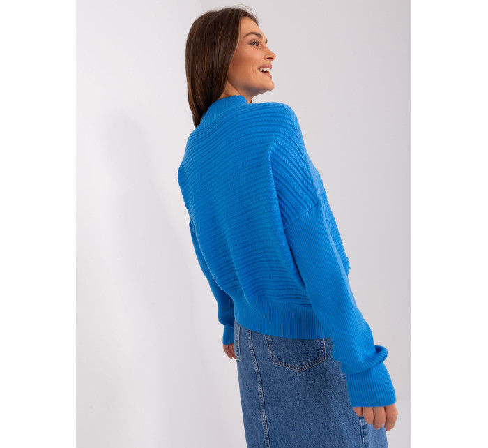Modrý dámský svetr s asymetrickým rolákem