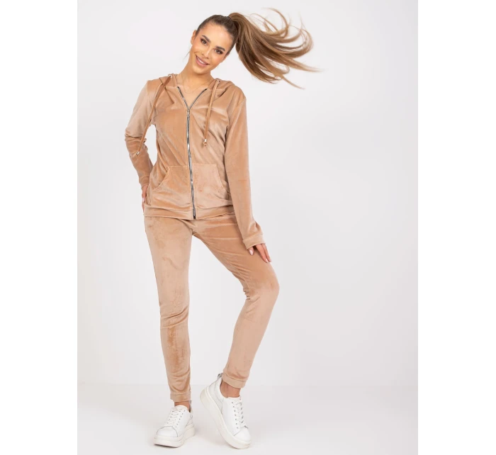 RV Kit KMPL 6087 1.95P béžová RV Kit KMPL 6087 1.95P béžová