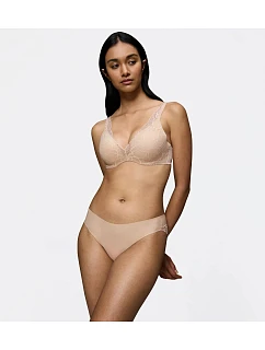 BODY MAKE-UP ILLUSION LACE – Podprsenka s polstrováním a comfort wire pro zvýrazněný dekolt Triumph