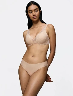 BODY MAKE-UP ILLUSION LACE – Podprsenka s polstrováním a comfort wire pro zvýrazněný dekolt Triumph