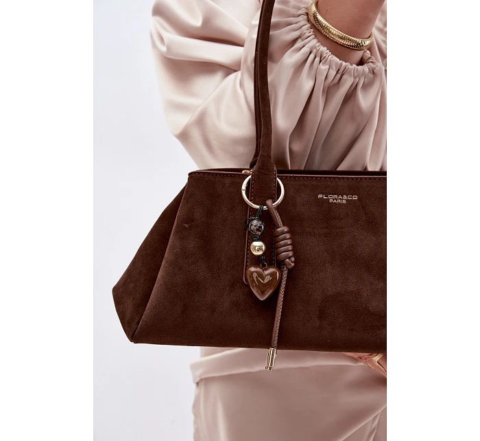 Eko semišová kabelka s přívěskem model 22111616 - Flora&Co