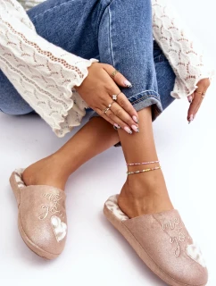 Růžové dámské lesklé pantofle Geraja