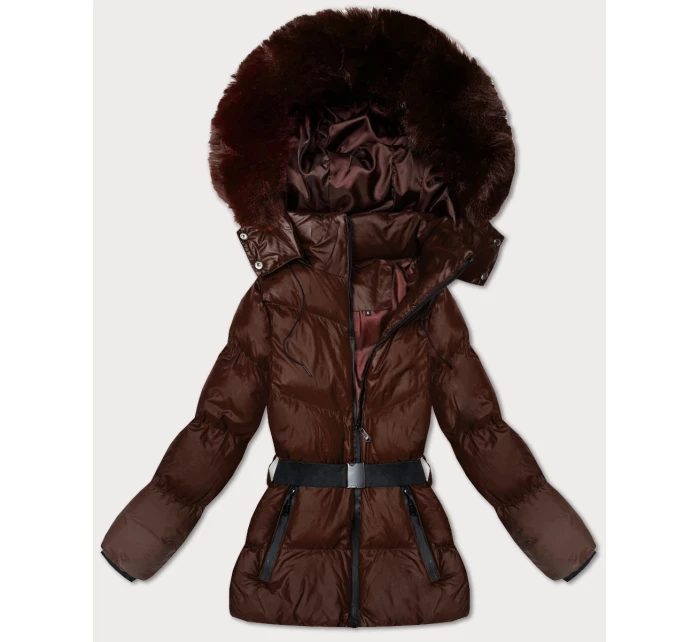 Hnědá zimní bunda s kapucí a s opaskem model 21479124 - J.STYLE Hnědá zimní bunda s kapucí a s opaskem model 21479124 - J.STYLE