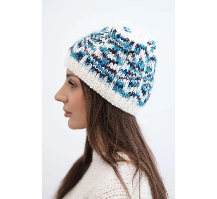 Dámská zimní vlněná čepice s ozdobnými krystalky K399 černá