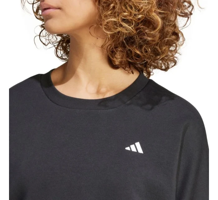 Mikina adidas Essentials Small Logo Sweatshirt W IX7940 Mikina adidas Essentials Small Logo Sweatshirt W IX7940