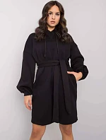 Mikinové oversize šaty s páskem černé (7253)