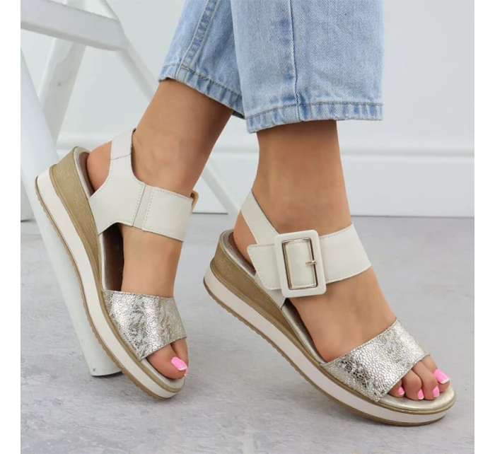 W  Sandály na model 21250604 - Remonte