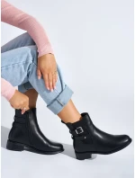 Designové černé kotníčkové boty dámské na plochém podpatku Designové černé kotníčkové boty dámské na plochém podpatku