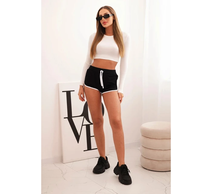 Dámské bavlněné šortky s elastickým pasem a sportovním lemem černé Dámské bavlněné šortky s elastickým pasem a sportovním lemem černé