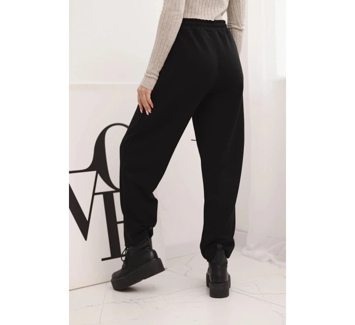 Elegantní dámské kalhoty s vysokým pasem a vázáním v pase černé Elegantní dámské kalhoty s vysokým pasem a vázáním v pase černé