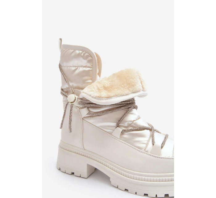 Dámské bílé zimní boty s ozdobným šněrováním Rilana Dámské bílé zimní boty s ozdobným šněrováním Rilana