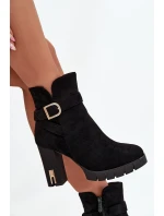 Zateplené dámské kozačky na podpatku s přezkou Černé model 21711529 - Boto Zateplené dámské kozačky na podpatku s přezkou Černé model 21711529 - Boto