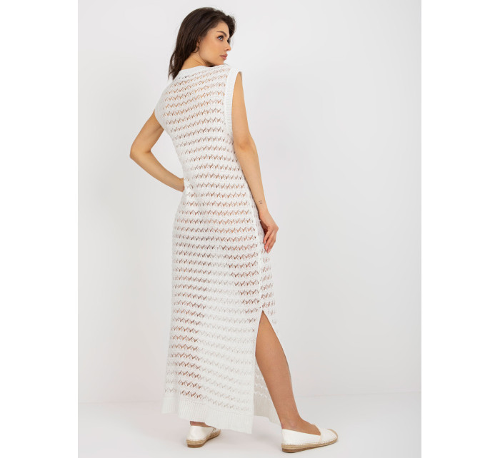 Bílé pletené plážové šaty s rozparky