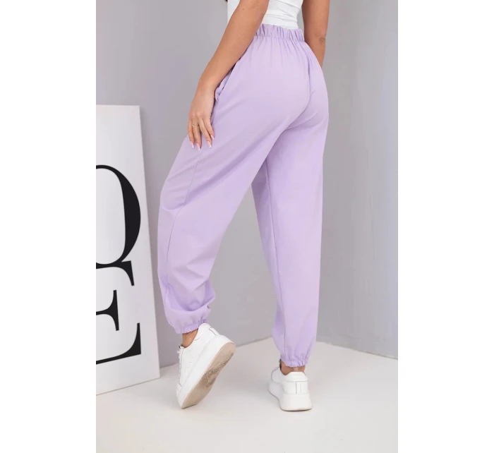 Dámské bavlněné kalhoty s vysokým pasem a ozdobným knoflíkem světle fialové