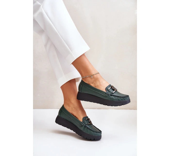 Kožené mokasíny na platformě s ozdobou tmavě zelené model 21673741 - Zazoo