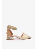 Kožené sandály na podpatku béžové model 21682642 - Laura Messi