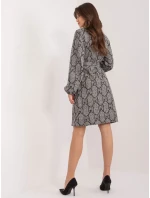 Šaty LK SK 509526 1.06 šedá černá Šaty LK SK 509526 1.06 šedá černá